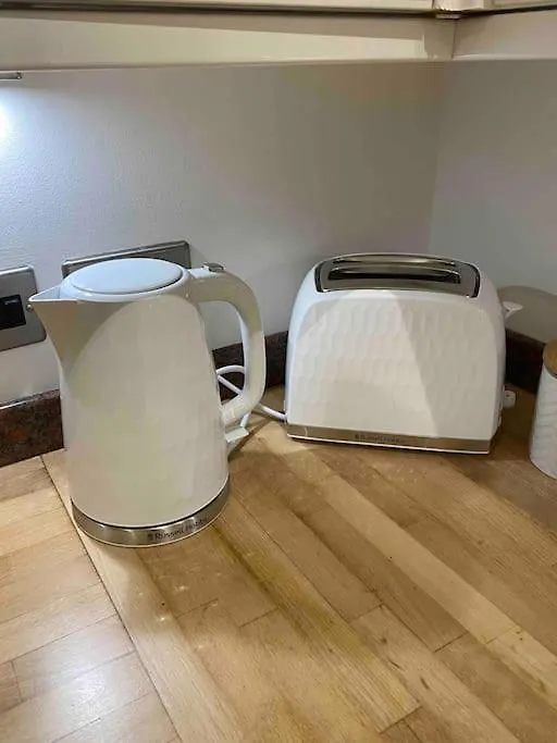 Large 4 Bed Apartment Edinburgh