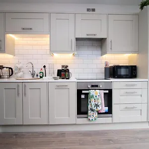  Apartment Juliette's, By Staybc United Kingdom