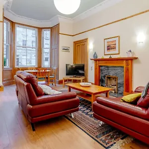 Beautiful Spacious Ground Floor Newington Flat Edinburgh