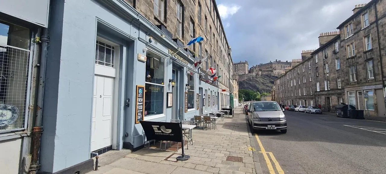 Large 4 Bed Lejlighed Edinburgh